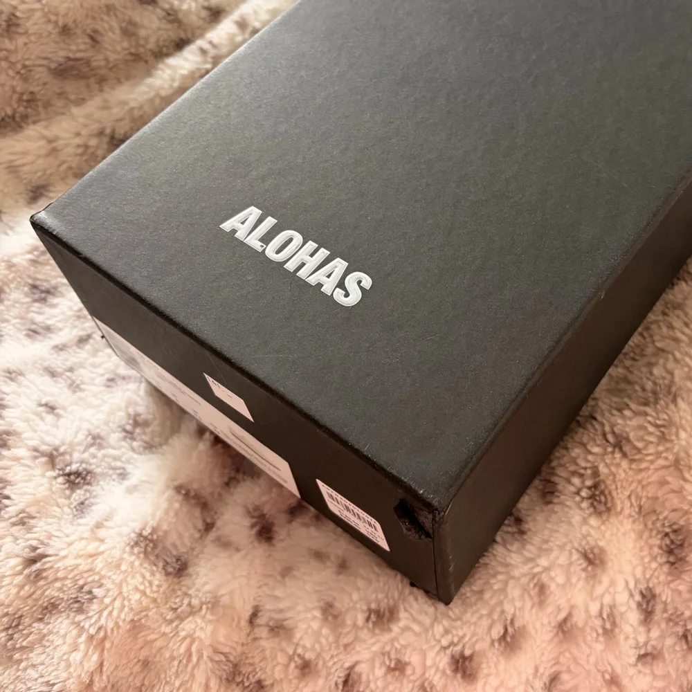 Alohas Lace Sneakers size 6 NWT - Picture 6 of 9